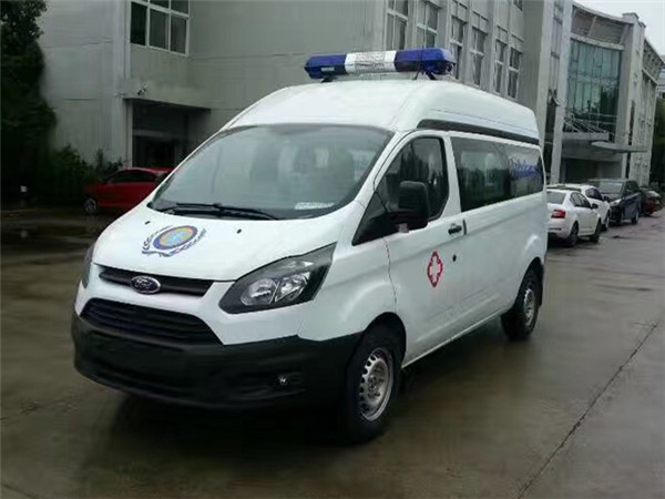 新全順短軸轉(zhuǎn)運(yùn)型救護(hù)車(chē) 新全順短軸轉(zhuǎn)運(yùn)型救護(hù)車(chē)